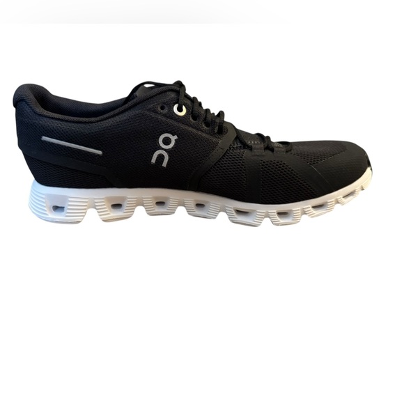 On Running Shoes - On Running Black and White Athletic Shoes Women’s Size 8.5